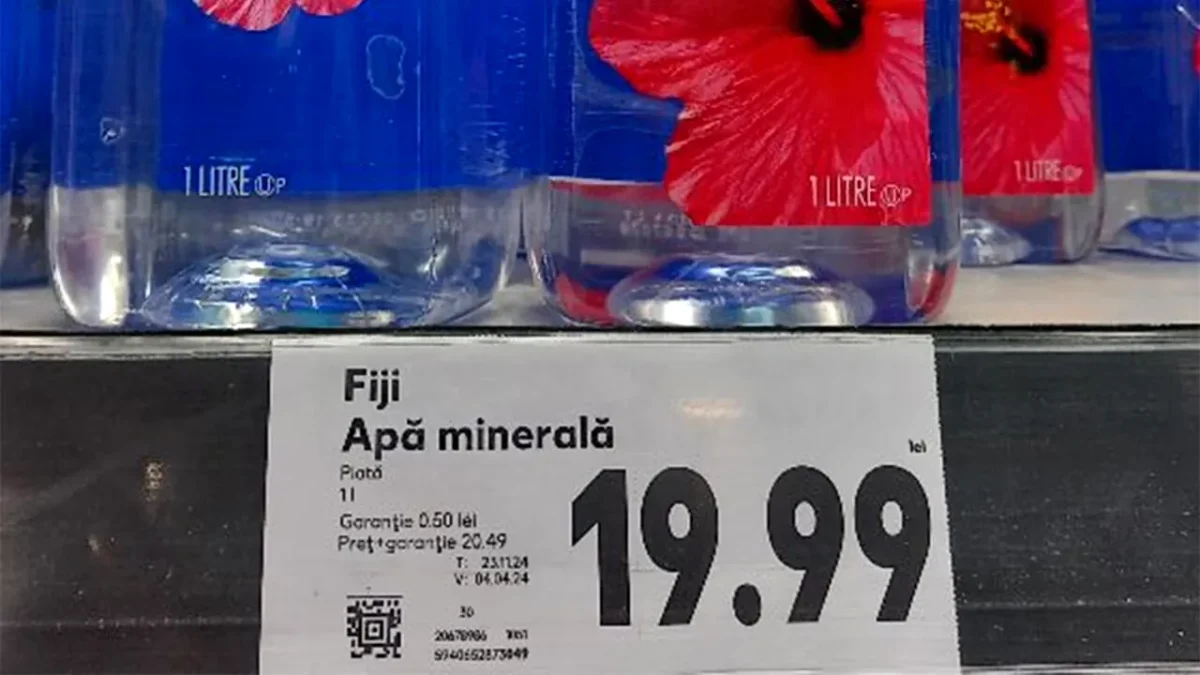 Cea mai scumpă apă plată din România: 20 lei, o sticlă de 1 litru. Ce o face specială