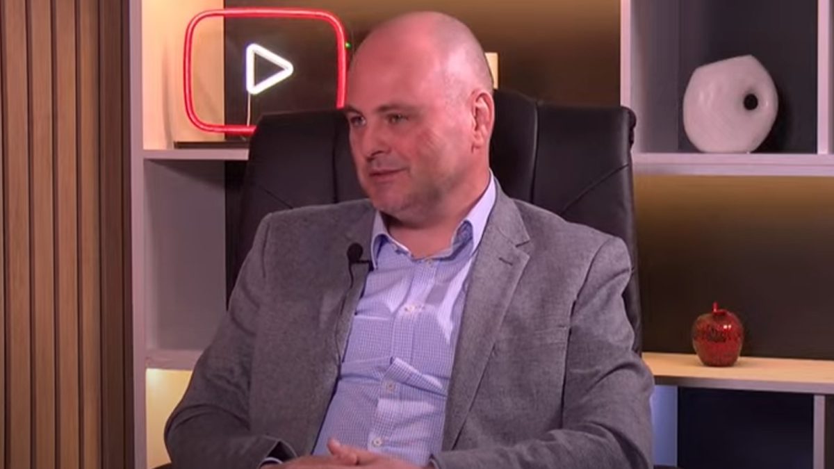 Mesajul unui antreprenor din Iași, afectat de vremea din acest an. „Micii fermieri își caută alte activități din cauza ministrului criminal PSD al agriculturii, care a sistat sistemul antigrindină”