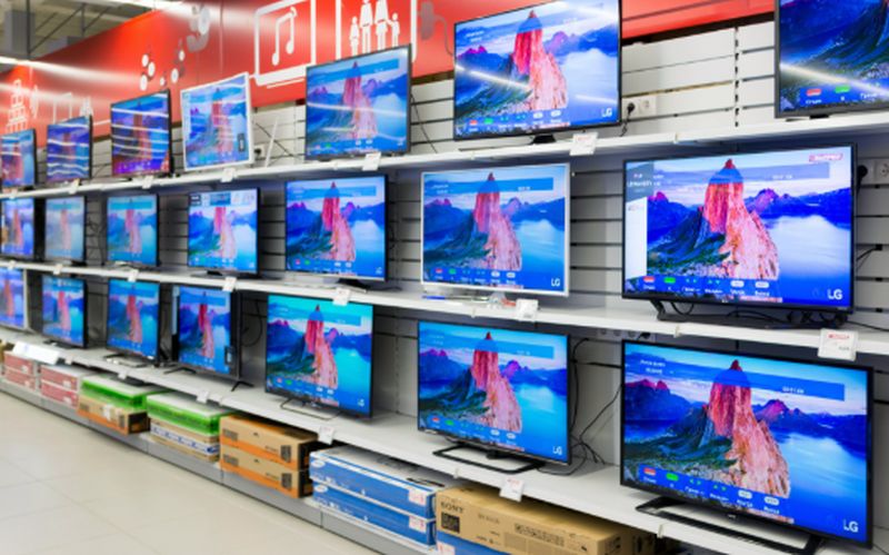Cât curent consumă un televizor și cât vom plăti de la 1 iulie 2025! Se anunță vremuri grele pentru români!