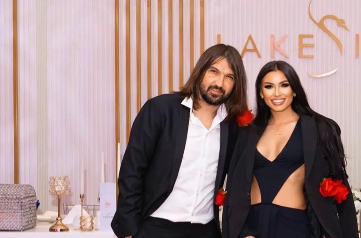 Soția lui Dan Alexa, surprinsă noaptea la Alex Bodi! Andrada, în centrul unui nou scandal monden