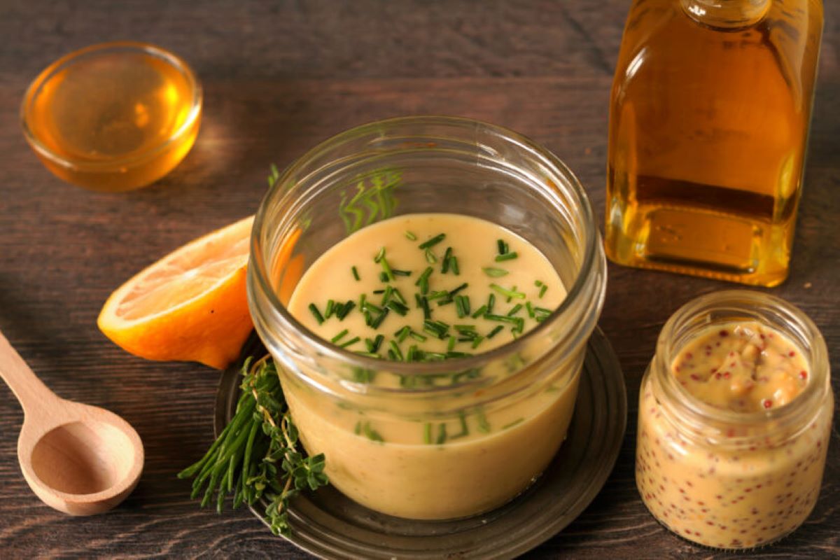 Vinegreta, deliciul franțuzesc pentru salate, legume și pește! Află cum îl poți prepara!