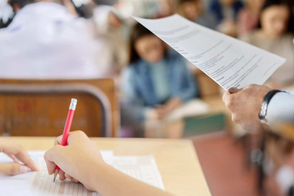 Peste 7.400 de elevi de clasa a IV-a din Iași susțin astăzi Evaluarea Națională 2025! Testările încep cu proba la Limbă și comunicare
