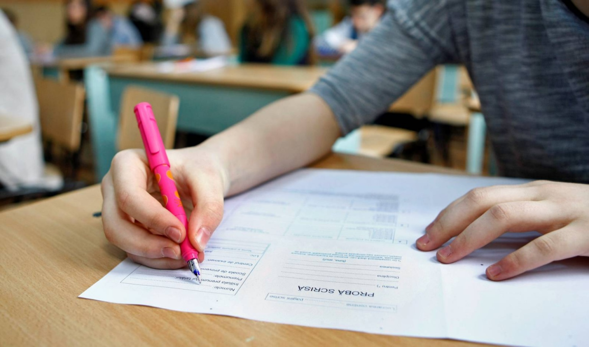 Evaluarea Națională s-ar putea modifica de anul viitor. Ministrul Educației propune un model inspirat din Franța, Italia și Finlanda. Ce spun cadrele didactice din Iași