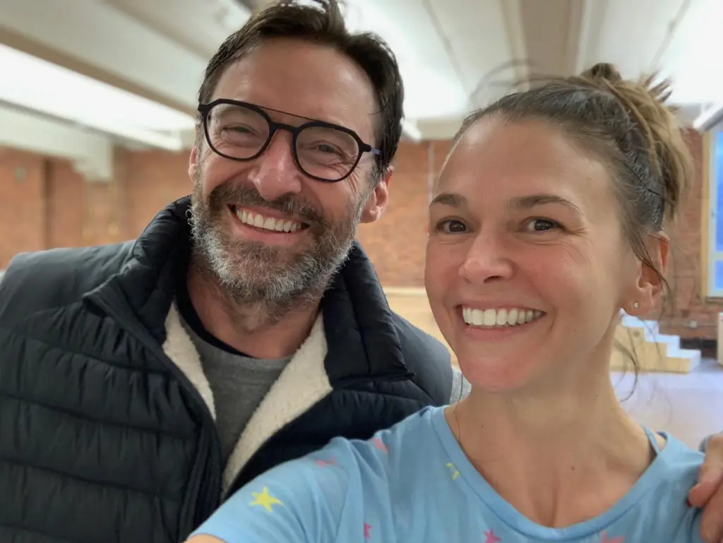 Dramă maximă la Hollywood! Hugh Jackman o primește pe Sutton în patul conjugal, iar Deborra-Lee e devastată