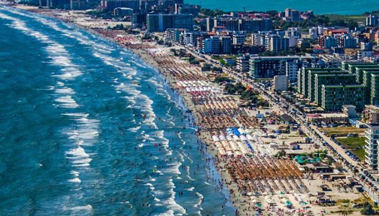 Minivacanță de Rusalii 2025! Cât costă 2 nopți all-inclusive la hoteluri de pe Litoralul românesc