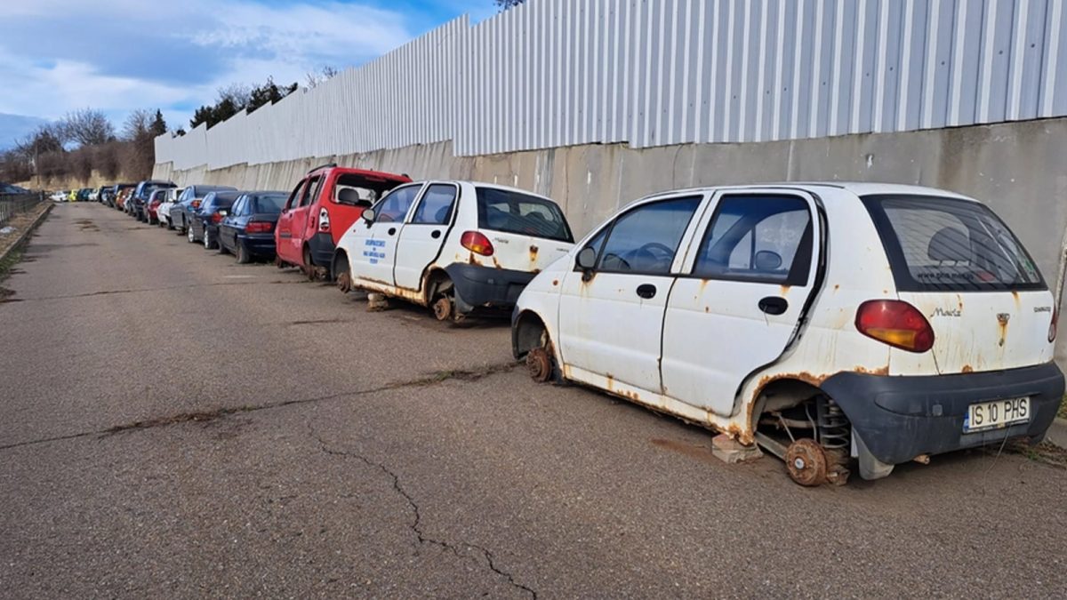 Primăria Municipiului Iași a casat 59 de autovehicule în luna martie 2025. În perioada următoare vor fi ridicate mai multe mașini abandonate din oraș