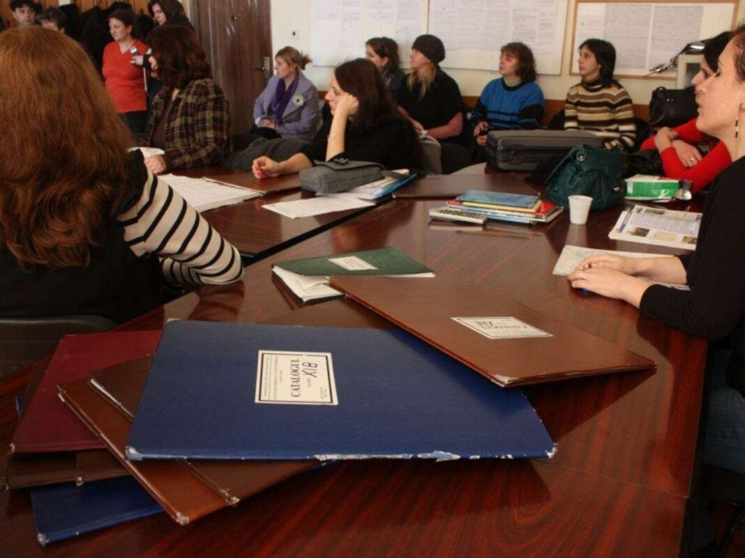 S-au publicat posturile didactice pentru anul școlar 2025–2026, în județul Iași! Peste 2.600 de catedre vacante sau rezervate în mediul urban și rural