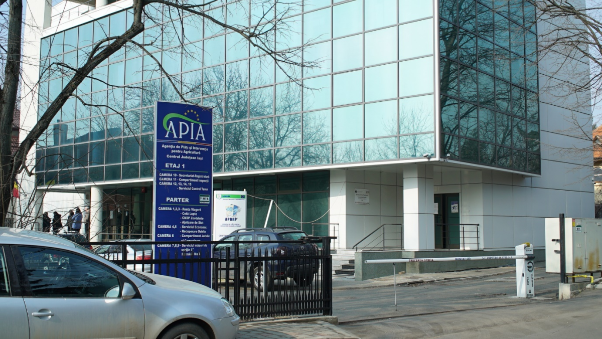 Apel către fermierii din Iași! APIA primește cererile până la finalul lunii mai, iar agricultorii sunt rugați să respecte programările