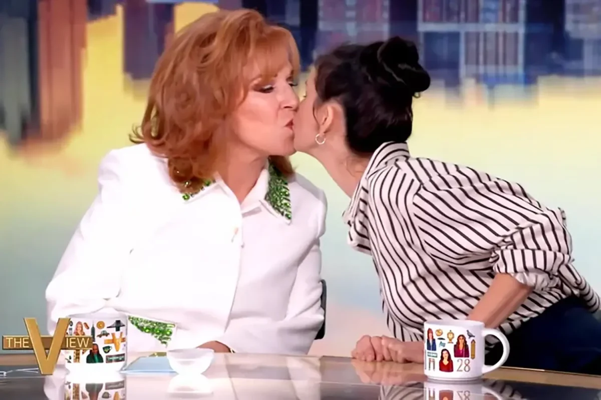 De la bomboane mentolate la sărut pe buze! Sarah Silverman, protagonista unui moment picant