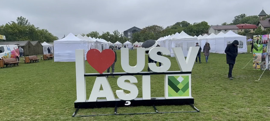 Studioul mobil BZI LIVE, transmisiune specială de la „Animal Fest by USV Iași! Despre evenimente spectaculoase și gustoase alături de rectorul instituției, prof. univ. dr. Gerard Jităreanu, organizatori și participanți