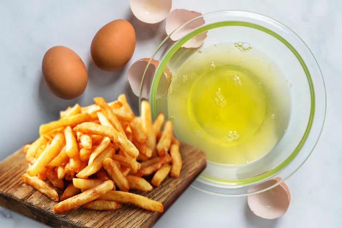 Cum să faci cei mai delicioși cartofi prăjiți cu ou? Rețeta ieftină și gustoasă care nu dă greș niciodată!