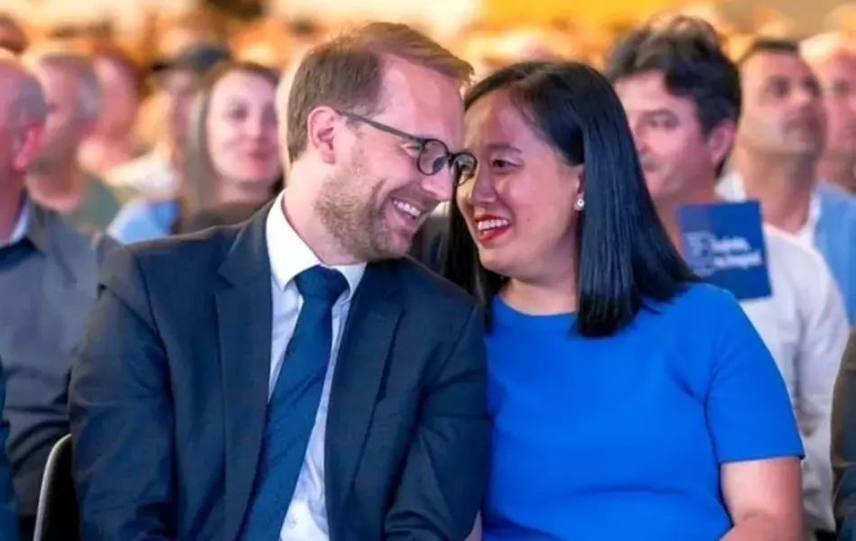Cine este Yiran Lin, soţia lui Dominic Fritz, primarul Timișoarei. S-au căsătorit în 2021 și câteva luni mai târziu au devenit părinți