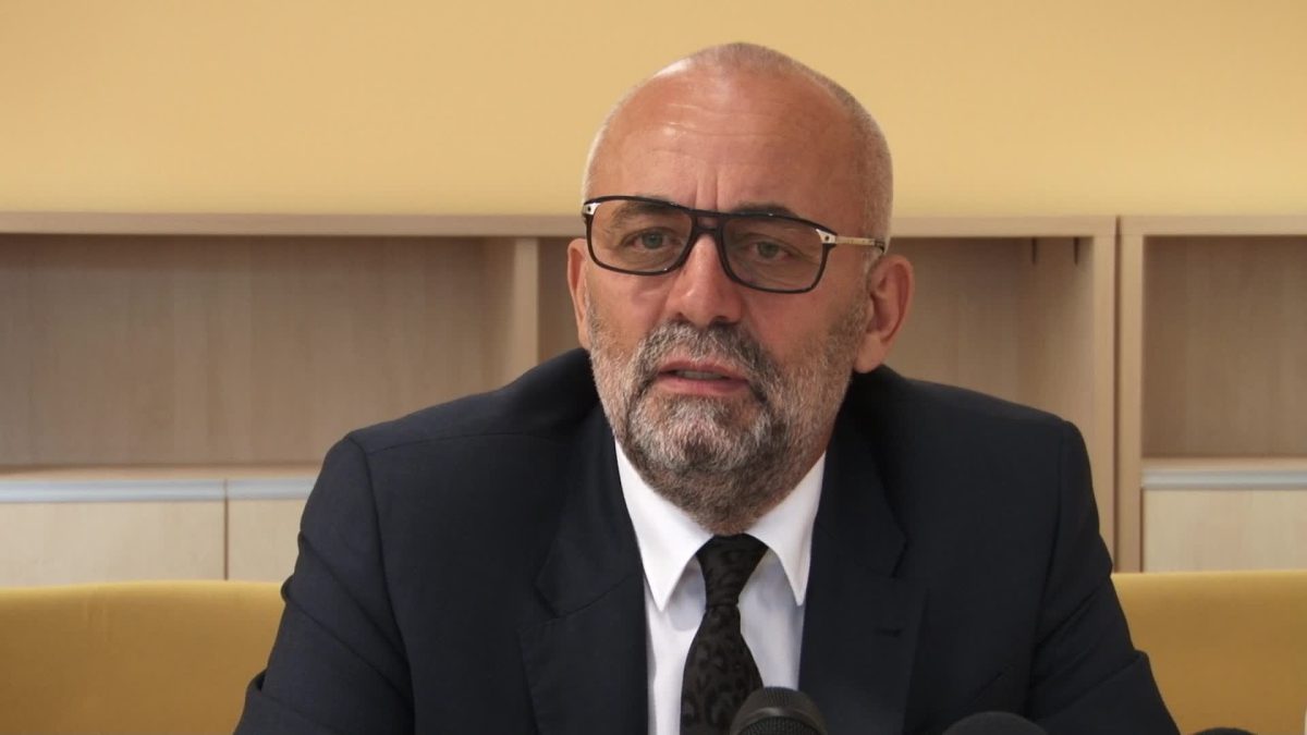 Primarul Sucevei, Vasile Rîmbu, achitat definitiv într-un dosar legat de informații nepublice privind pandemia