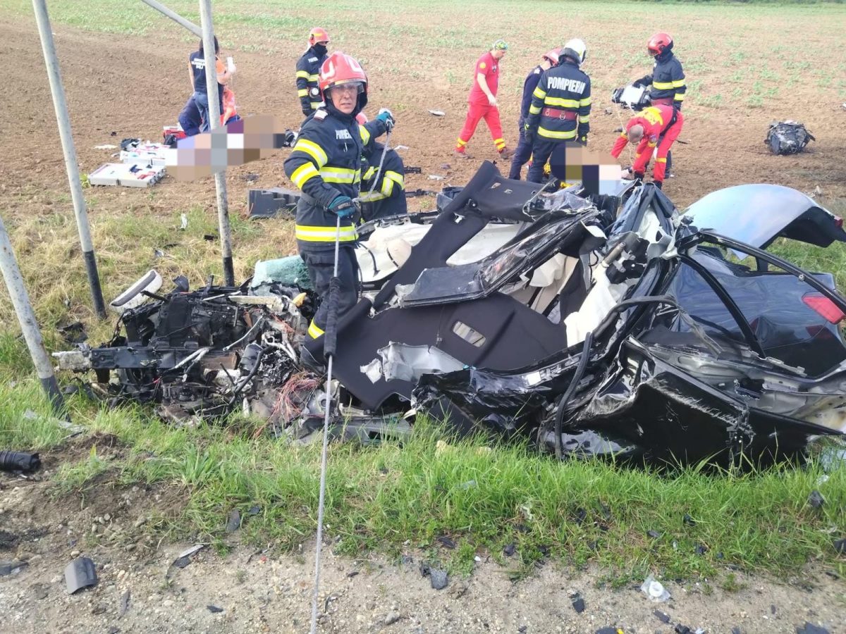 Tragedie pe Centura de Nord a Craiovei: Doi tineri și-au pierdut viața într-un accident devastator, o altă persoană grav rănită