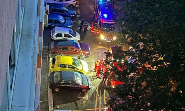 O jurnalistă de la RTV și Realitatea a căzut împreună cu fetița ei de 7 ani de la etajul 5 al unui bloc din Capitală
