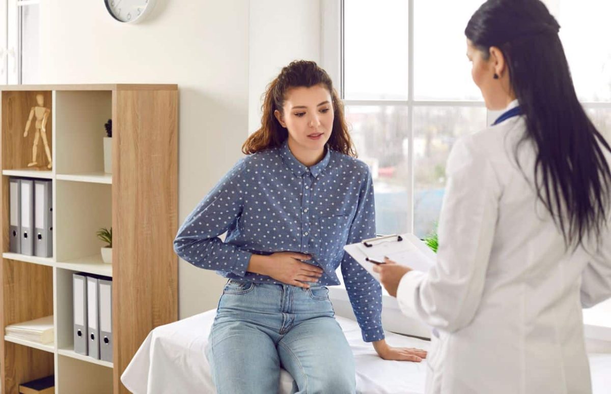 În ce constă consultul de gastroenterologie și când este necesar? Află care sunt cele mai frecvente afecțiuni!