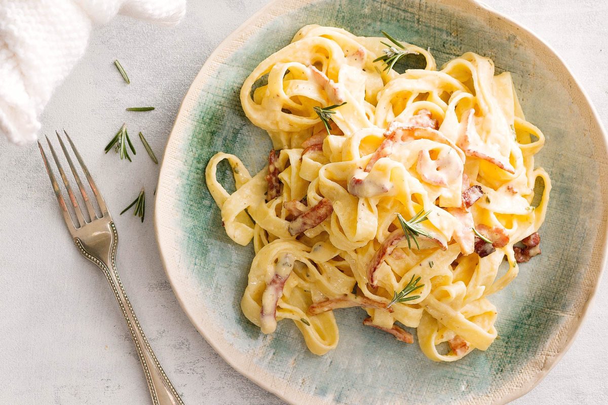 Paste carbonara după rețeta originală! Iată cum se fac în Italia!