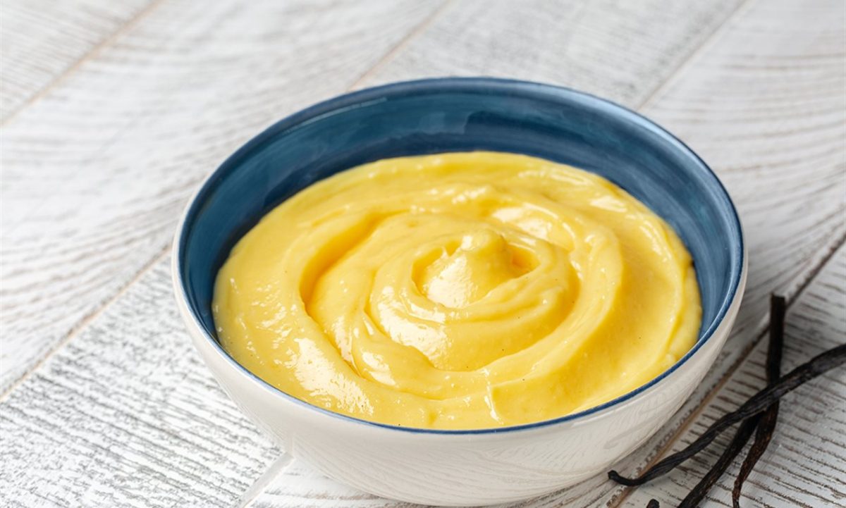 Cremă de vanilie pentru cremșnit și alte deserturi – Rețetă simplă, delicioasă și foarte ușor de preparat