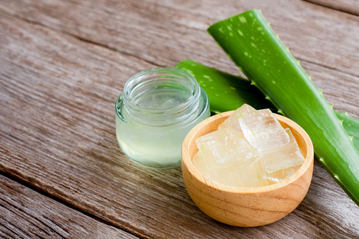 Cum se folosește frunza de aloe vera pentru față? Remediu natural pentru un ten sanatos și radiant!