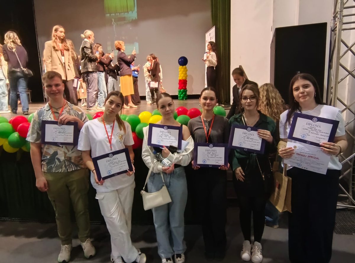Rezultate de excepție ale elevilor ieșeni la olimpiadele naționale de limbi moderne