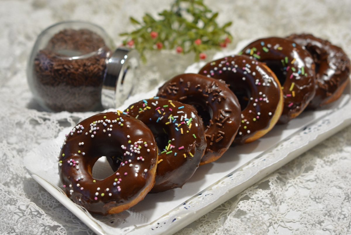 Rețeta pentru gogoși cu ciocolată – Un desert simplu și delicios, ce încântă toate vârstele