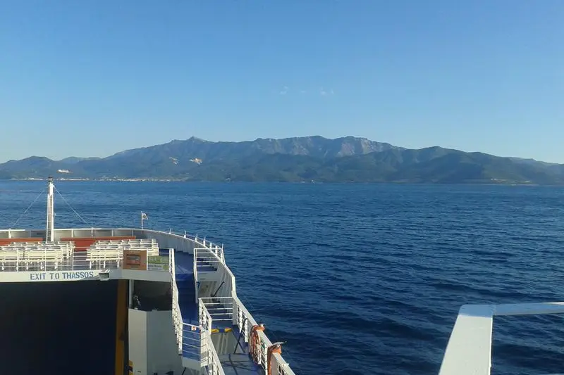 Atenție, turiști români! Iată ce se întâmplă vara aceasta cu prețurile la feriboturile din Grecia