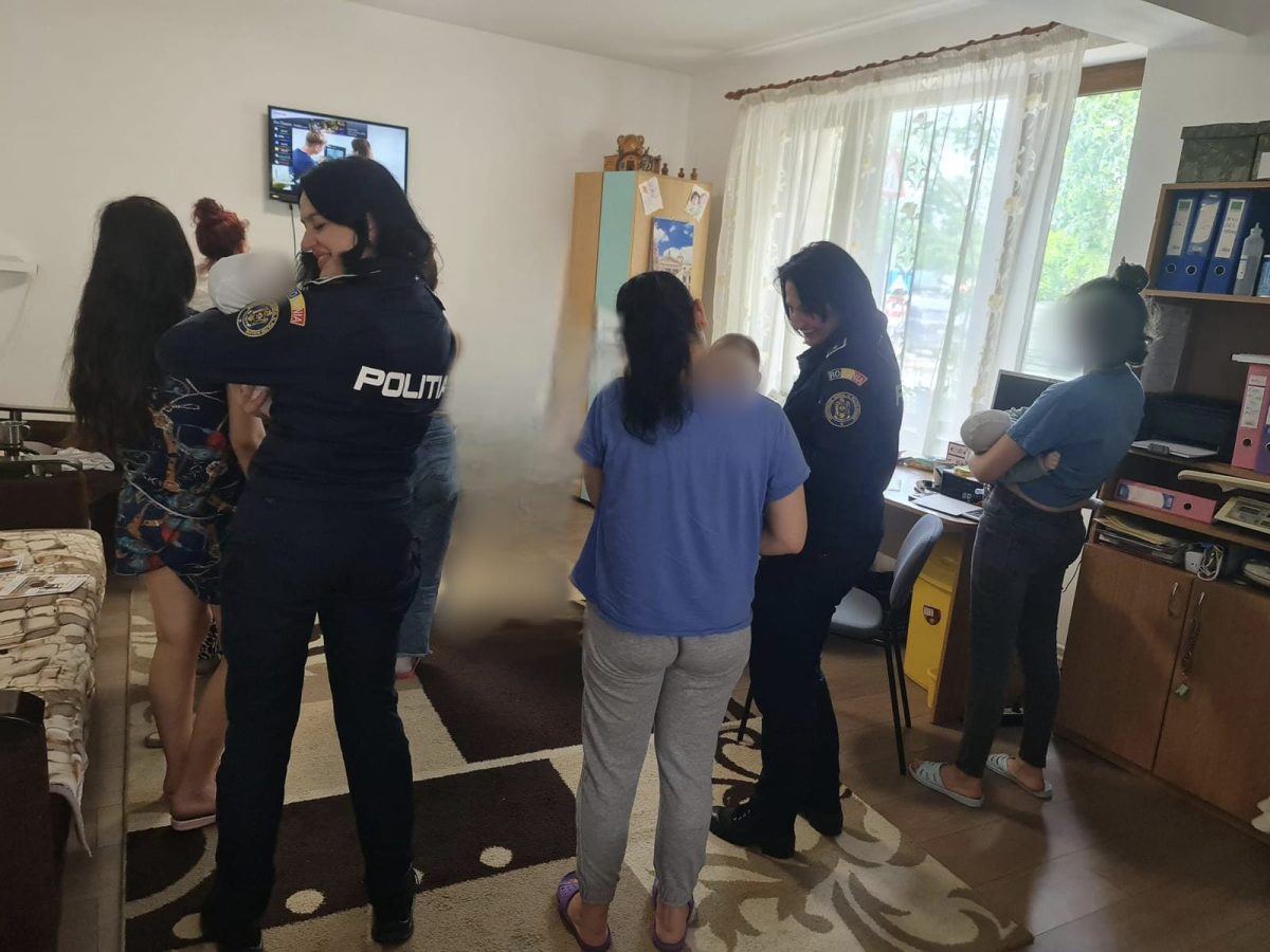 Polițiștii ieșeni, sprijin pentru mamele minore: prevenție, încredere și solidaritate în „Săptămâna Prevenirii Criminalității”