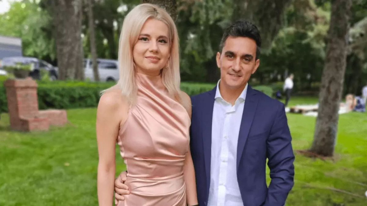 Primele imagini de la cununia civilă a lui Marian Drăgulescu. Ce rochie a purtat Simona, soția fostului gimnast