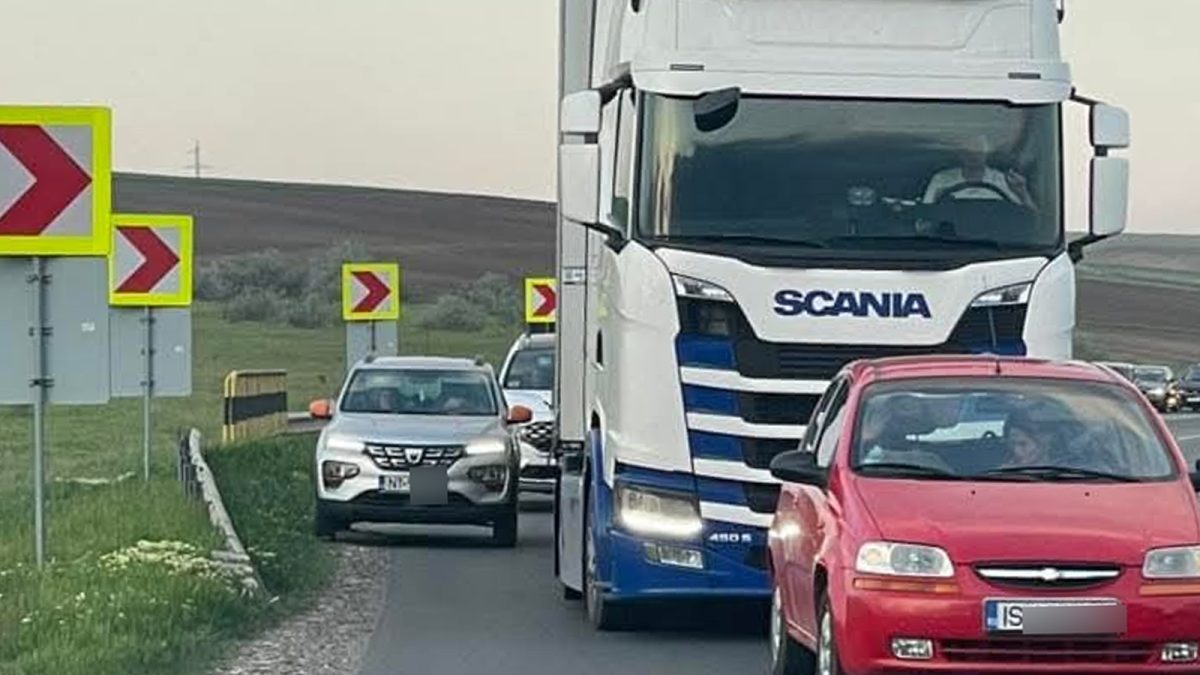 Un bărbat din Iași și-a pus în cap șoferii din coloana spre Podu Iloaiei! Iată ce a fost în stare să facă: „Am sunat la 112”