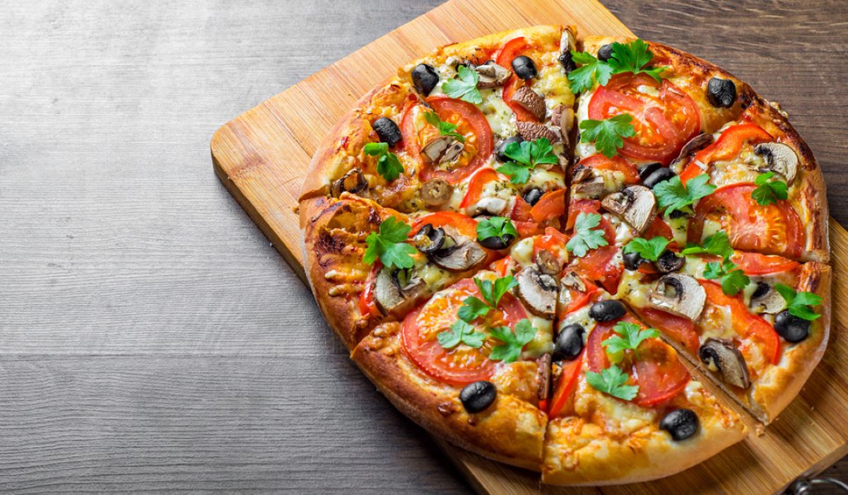 Rețeta pentru pizza de casă! Iată cum să faci cel mai pufos blat!