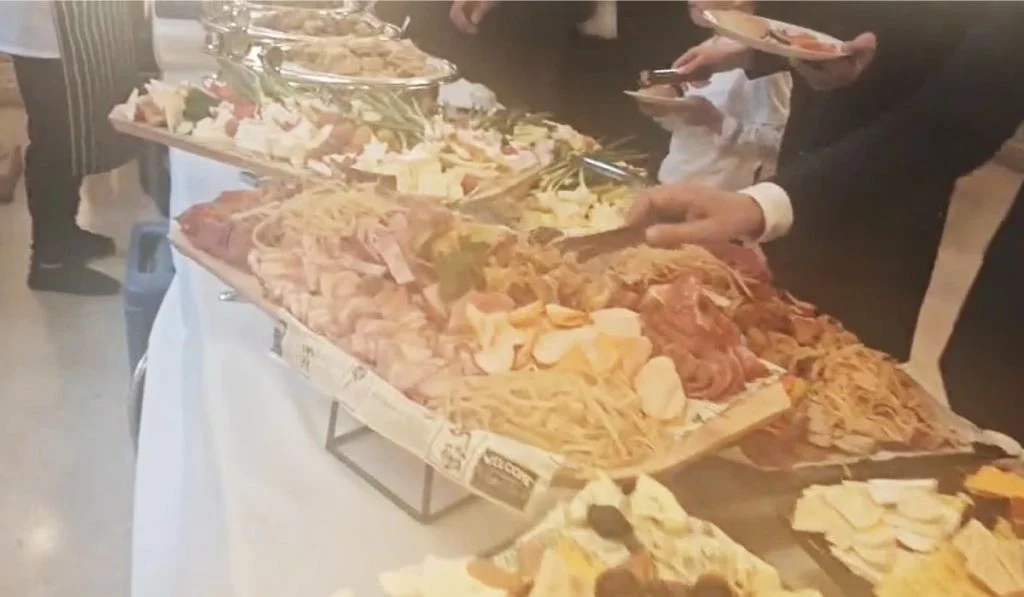 Meniu de lux la învestitura lui Nicușor Dan! Ce feluri de mâncare au gustat invitații