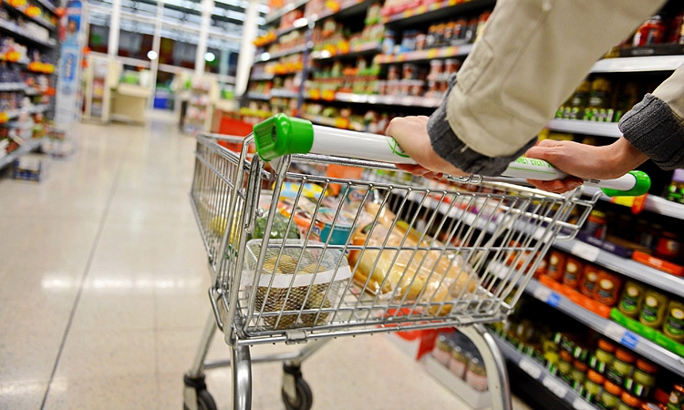 Produsul care a dat lovitura în supermarketurile din România! Clienții sunt atrași de prețurile mici