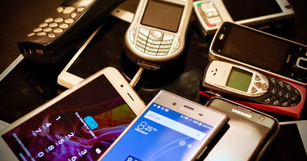 A început reciclarea telefoanelor mobile în România! Ce răsplată vor primi cetățenii