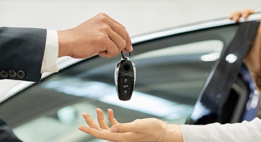 Românii care își vând mașina pot fi amendați! Greșeala pe care o fac mulți posesori auto