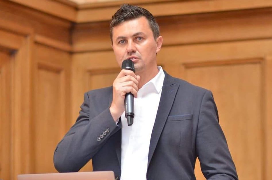 Profesorul Silviu Iordache, fost director CCD din Iași, vorbește despre drepturile cadrelor didactice versus Guvernul României