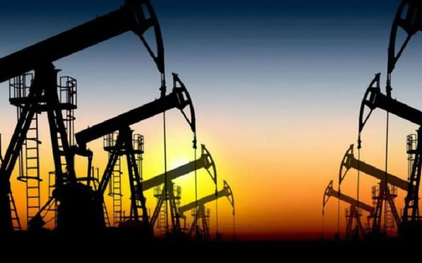Petrolul se prăbușește după anunțul lui Trump privind acordul nuclear cu Iranul