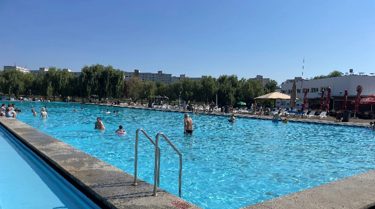 Ștrandul Municipal din Iași și piscina Ciric se redeschid pe 1 iunie. Iată cât vor plăti vizitatorii anul acesta
