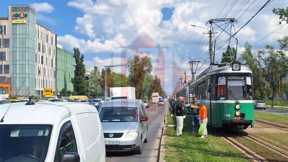 Circulația tramvaielor, blocată în Baza 3. A picat rețeaua de curent – UPDATE