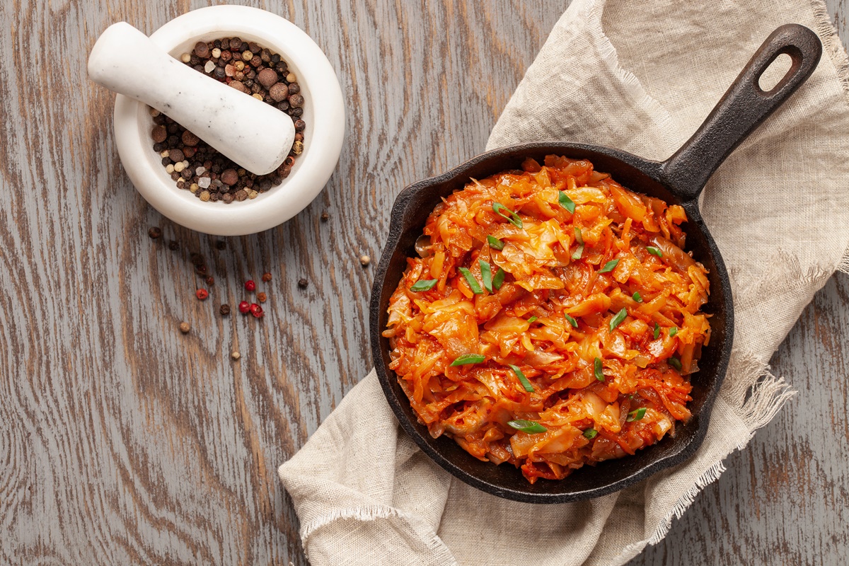 Varză murată călită, o rețetă simplă ca la mama acasă! Iată care sunt ingredientele care fac din acest preparat unul delicios!