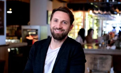 Incredibil! Dani Oțil, dat afară dintr-un restaurant de fițe din Marbella. Care a fost motivul