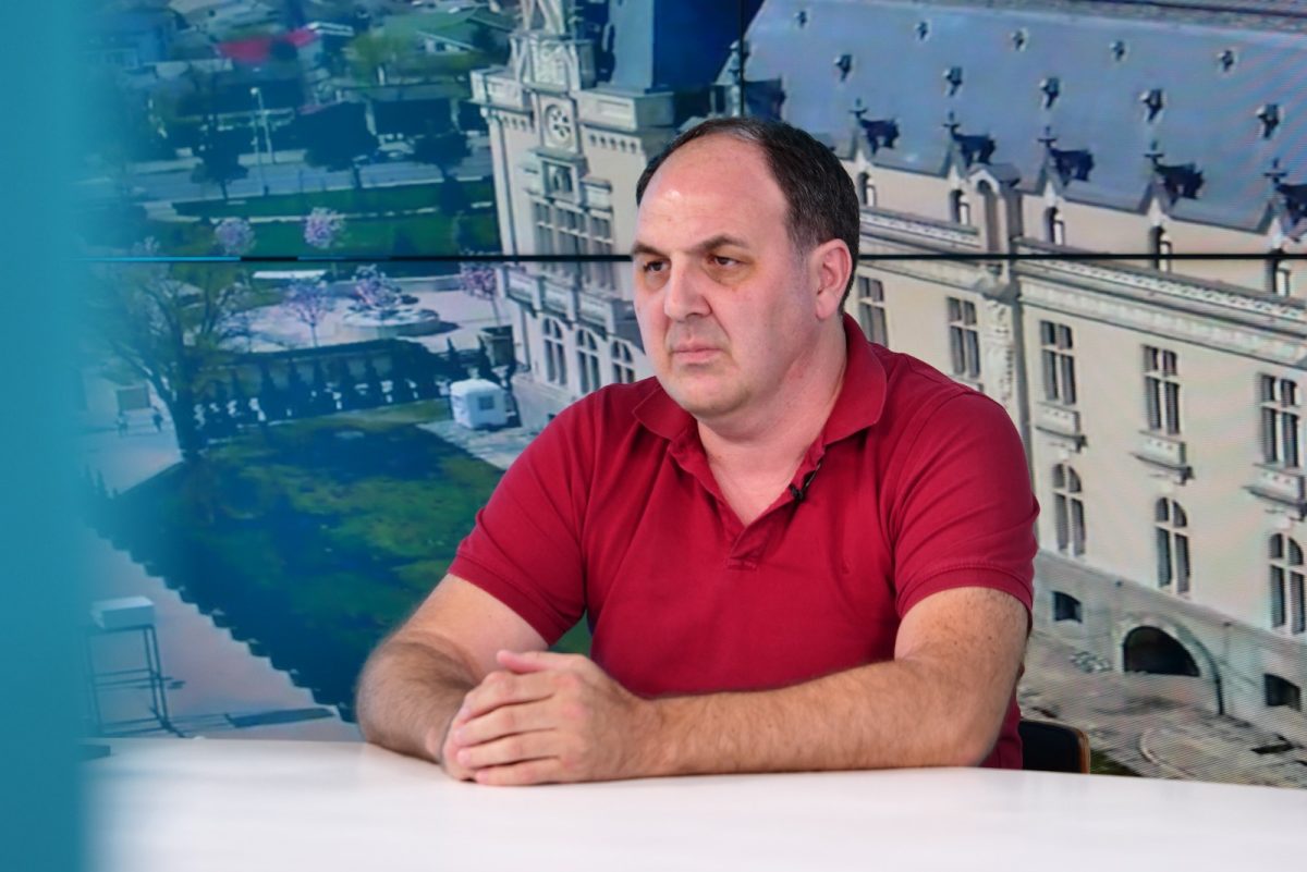 Liderul USLIP Iași, profesorul Laviniu Lăcustă anunță „dispariția” de la locul de muncă a ministrului Educației, Daniel David