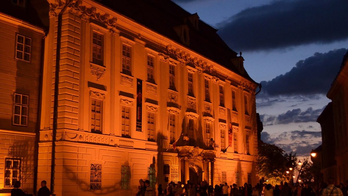 Muzeul Brukenthal, transformat în club de lux de frații Tate. Corpul de Control, trimis de Ministerul Culturii
