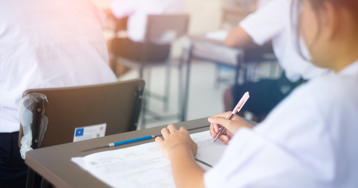 Definitivat 2025. Profesorii pot completa dosarele până pe 13 iunie. Când are loc examenul