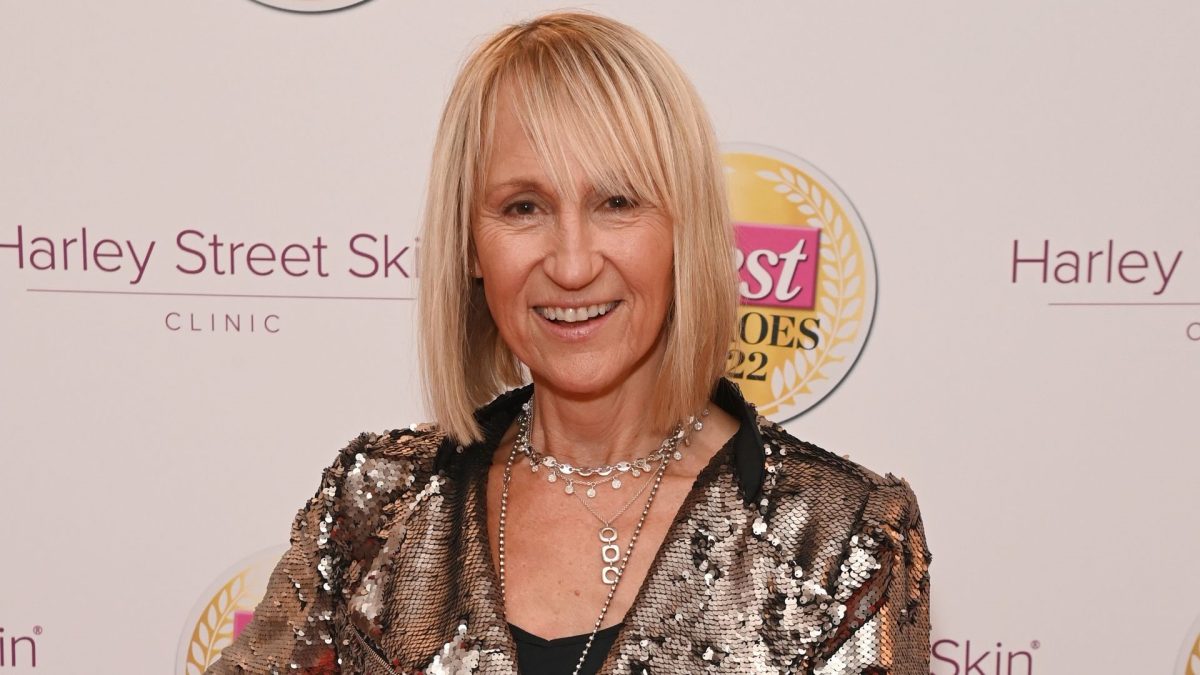 Carol McGiffin în vacanța din St Tropez radiază alături de soțul său mai tânăr. “Chiar și fără camerele profi, iubim acest loc și ne simțim minunat aici”