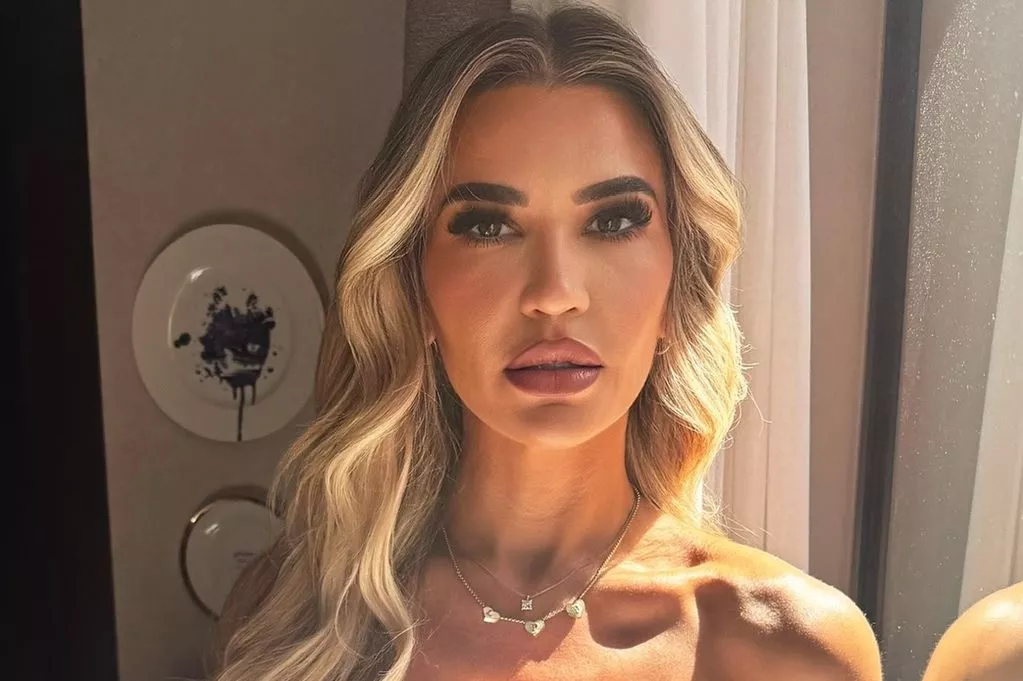 Christine McGuinness pozează topless și își lasă fanii fără cuvinte într-o serie de imagini provocatoare. Iată care au fost reacțiile acestora