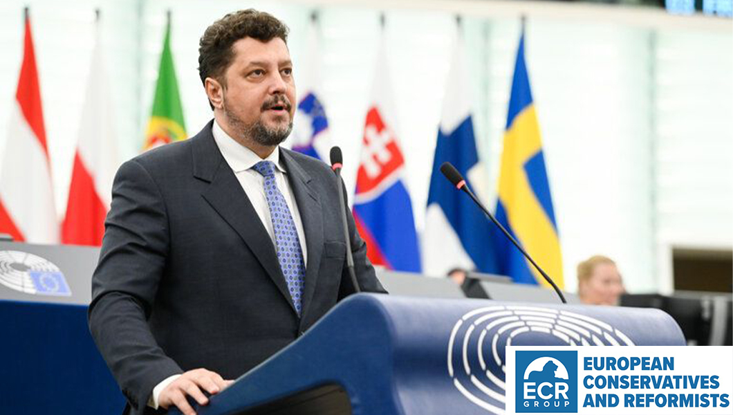 Claudiu Târziu, europarlamentar și membru ECR, în plenul PE: „Oamenii nu sunt coduri QR. Nu vom abandona libertatea în favoarea unei societăți hipertehnologizate”