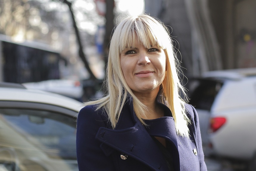 Elena Udrea nu se mai poate opri din plâns. Are legătură cu fiica ei