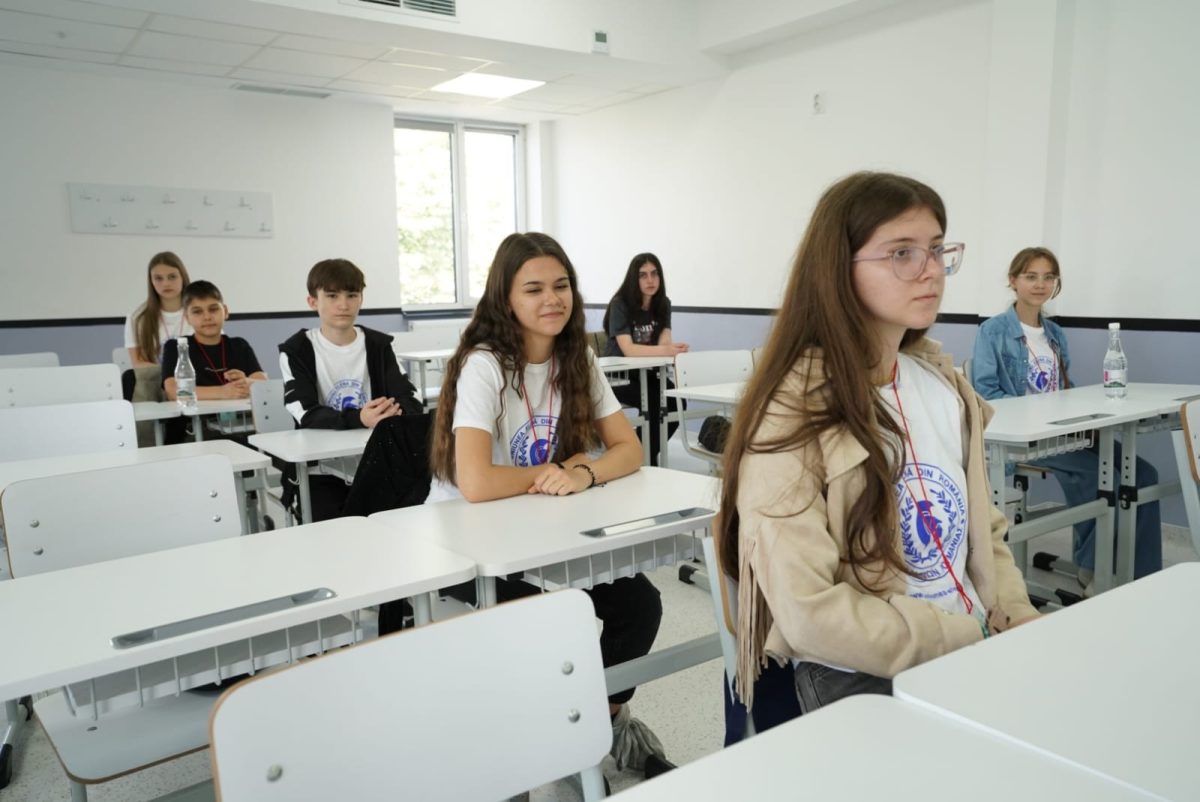 Rezultate obținute de elevii din județul Iași în competiții care promovează valorile multiculturalității
