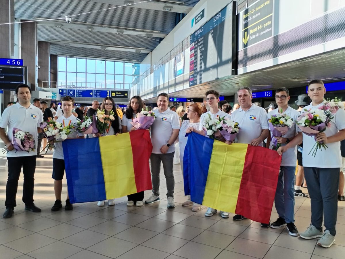 Elevii ieșeni au obținut două medalii de aur și una de argint la Olimpiada Balcanică de Matematică pentru Juniori
