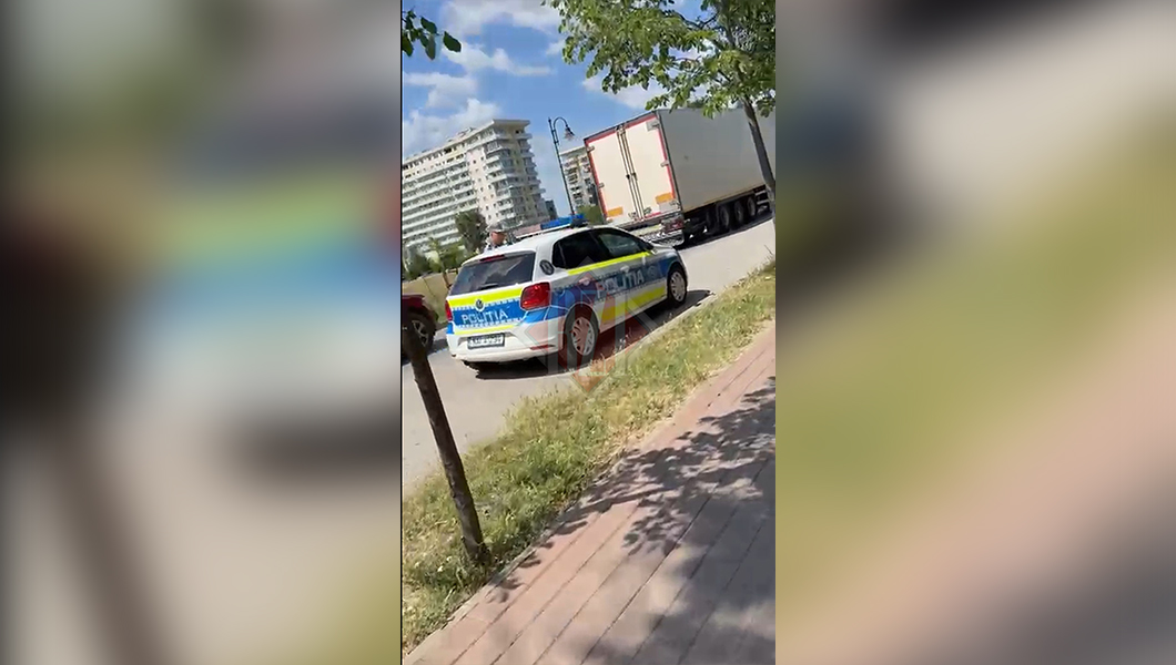 Atenție, șoferi! Filtru de poliție pe Splai Bahlui. Mai multe mașini, oprite pentru verificări